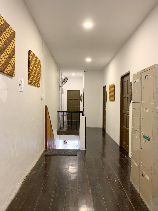 Hornbill'S Nest Kuching Hostel Exterior photo
