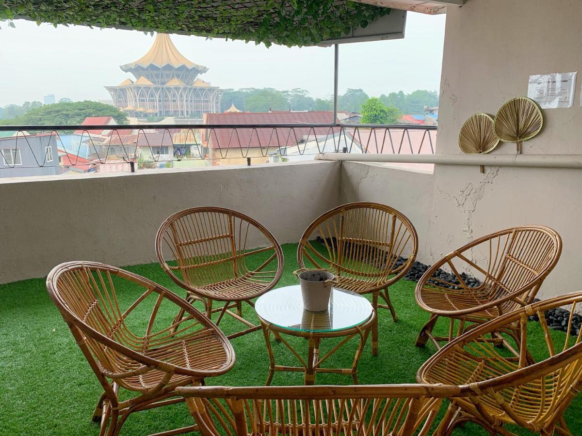 Hornbill'S Nest Kuching Hostel Exterior photo